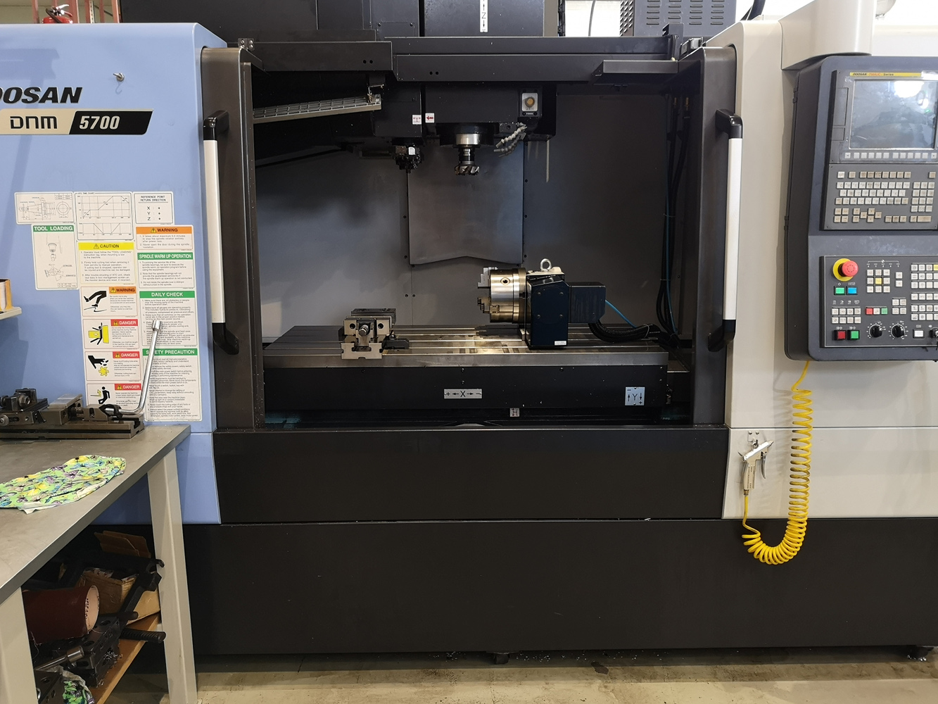 Doosan DNM-5700